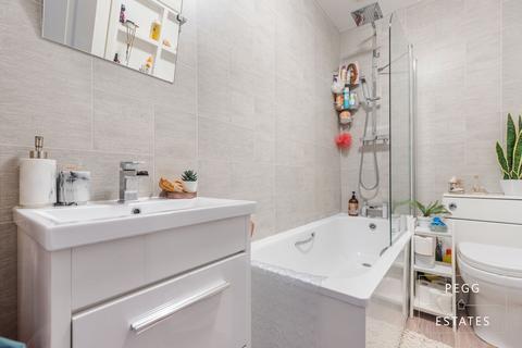 46 Braeside Road, Torquay, TQ2 8QR