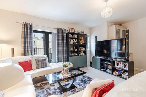 11, Bishops Place Apartments Bishops Place, Paignton, TQ3 3EB