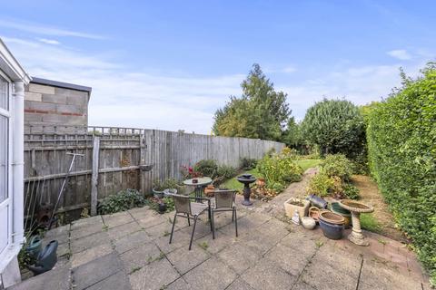 2 bedroom terraced house for sale, Eastfield Crescent, Wellingborough NN9