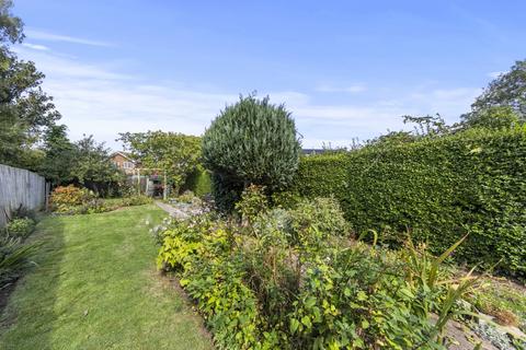 2 bedroom terraced house for sale, Eastfield Crescent, Wellingborough NN9