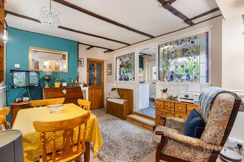 146 Avenue Road, Torquay, TQ2 5LQ