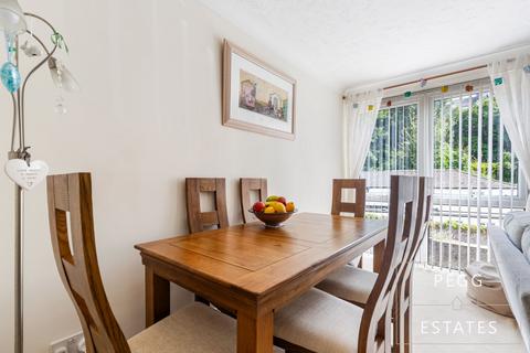3 bedroom apartment for sale, Wellswood Court, Torquay
