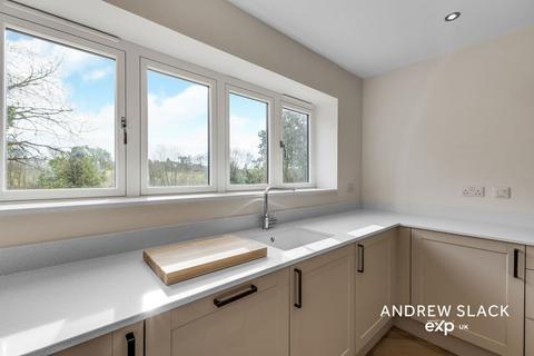 undefined, Mansfield NG19