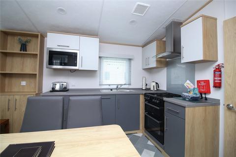 2 bedroom park home for sale, Field Place, Naish Estate, Barton On Sea, BH25