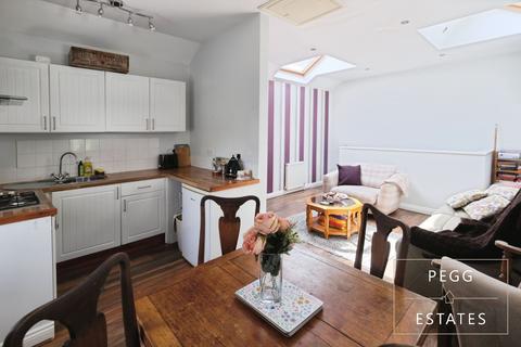 2 bedroom end of terrace house for sale, Coombe Park Cottages, Torquay
