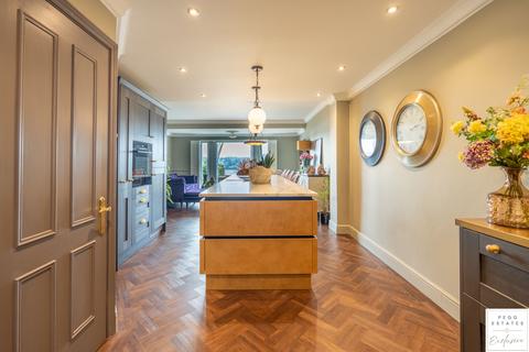 4 bedroom terraced house for sale, The Riviera, Torquay