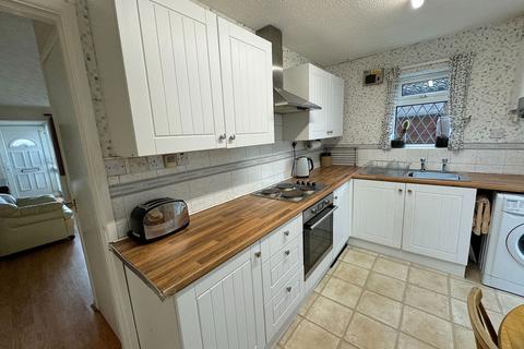 2 bedroom semi-detached house for sale, Beal Close, Stockport SK4