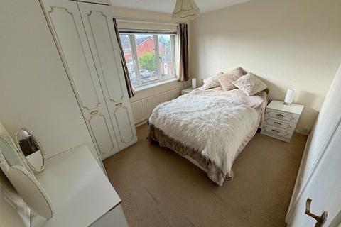 8 Beal Close, Stockport, SK4 3RQ