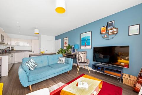 3 bedroom flat for sale, Adenmore Road, Catford, SE6