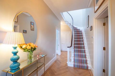 9 Blenheim Road, London, NW8 0LU