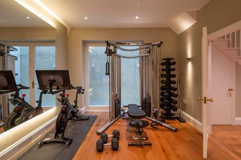 9 Blenheim Road, London, NW8 0LU