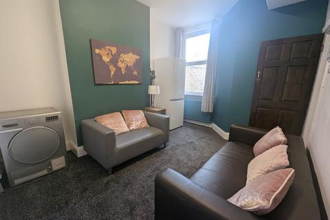 3 bedroom terraced house for sale, Newlands Road, Middlesbrough, North Yorkshire, TS1