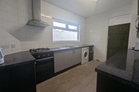 3 bedroom terraced house for sale, Newlands Road, Middlesbrough, North Yorkshire, TS1