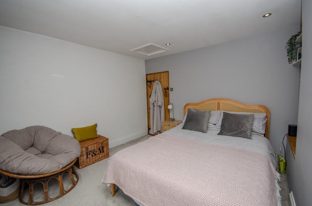 Bedroom one pic 2.jpg