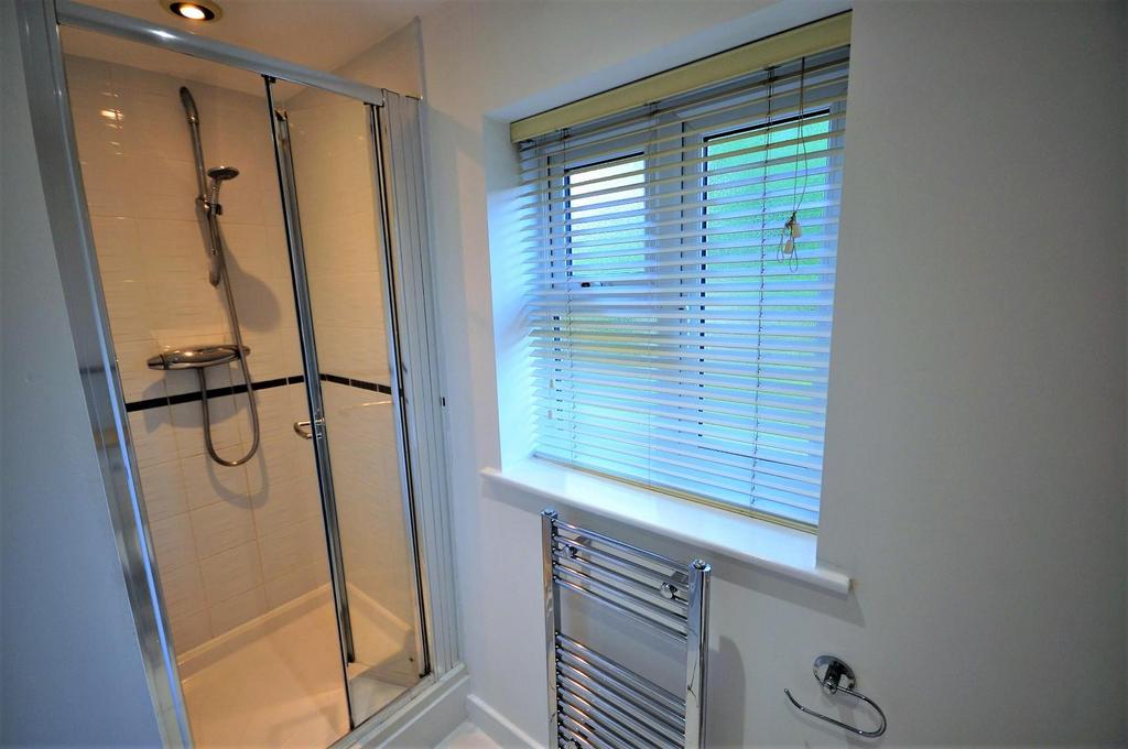 En-Suite Shower