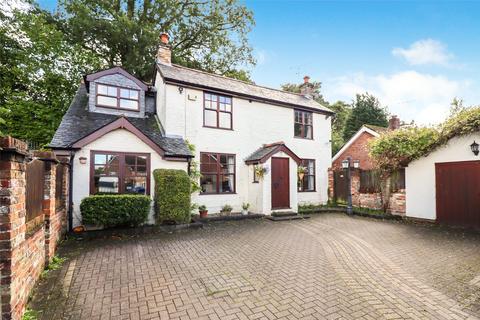 3 bedroom detached house for sale, Crookham Road, Hampshire GU51