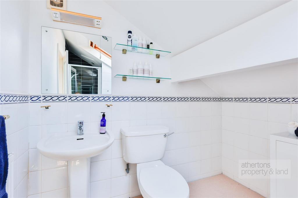 Little Holme - Bathroom (2).jpg
