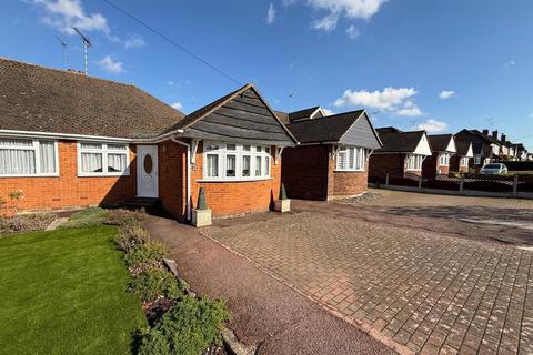 2 bedroom semi-detached bungalow for sale, Oliver Road, Shenfield, Brentwood