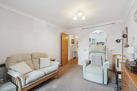 1 bedroom retirement property for sale, Bancroft, Hitchin, SG5