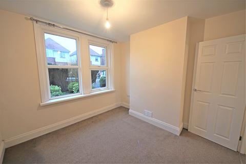 2 bedroom ground floor flat to rent, Fenton Road, Bournemouth,