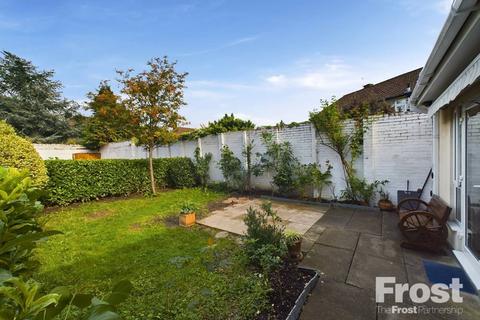 2a Park Way, Feltham, TW14 9DJ