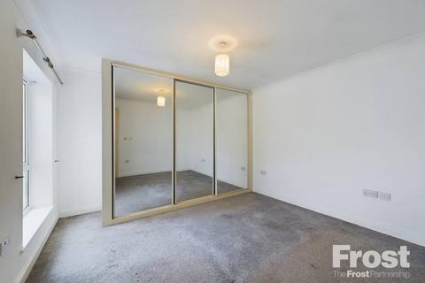 2a Park Way, Feltham, TW14 9DJ