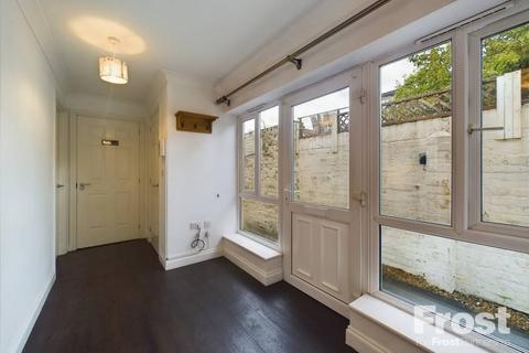 2a Park Way, Feltham, TW14 9DJ