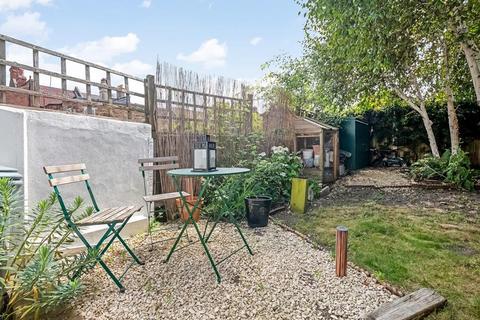 4 Treviso Road, London, SE23 2EB