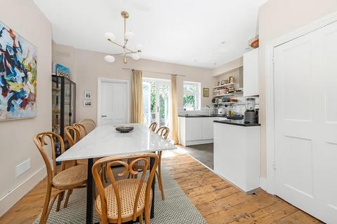 4 Treviso Road, London, SE23 2EB