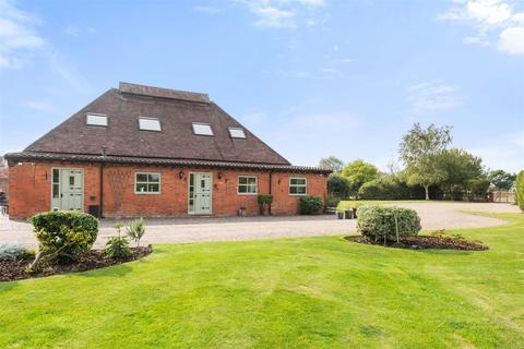 Newlands Barn Billesley Lane, Alvechurch, Birmingham, B48 7HE