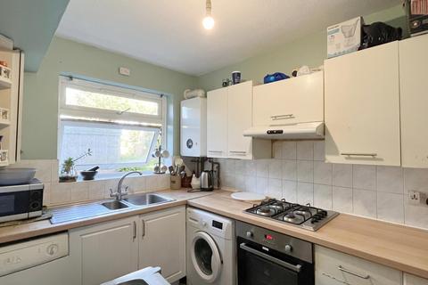 2 bedroom flat to rent, Beddington Gardens, Wallington SM6