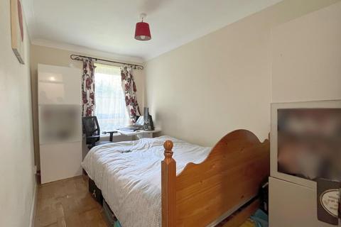 2 bedroom flat to rent, Beddington Gardens, Wallington SM6