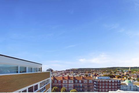 2 bedroom penthouse for sale, Hartington Place, Eastbourne