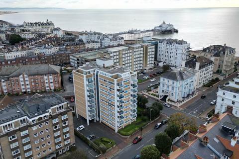2 bedroom penthouse for sale, Hartington Place, Eastbourne