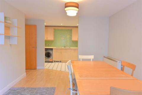 2 bedroom apartment to rent, Trafalgar House, Piccadilly Plaza