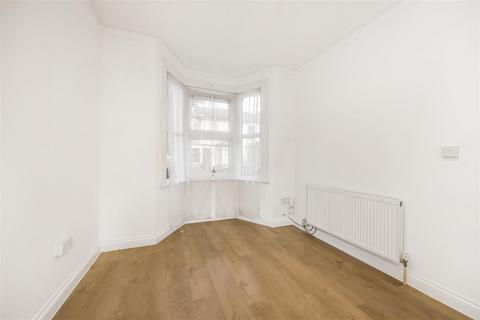 3 bedroom terraced house for sale, Buckland Road, London E10