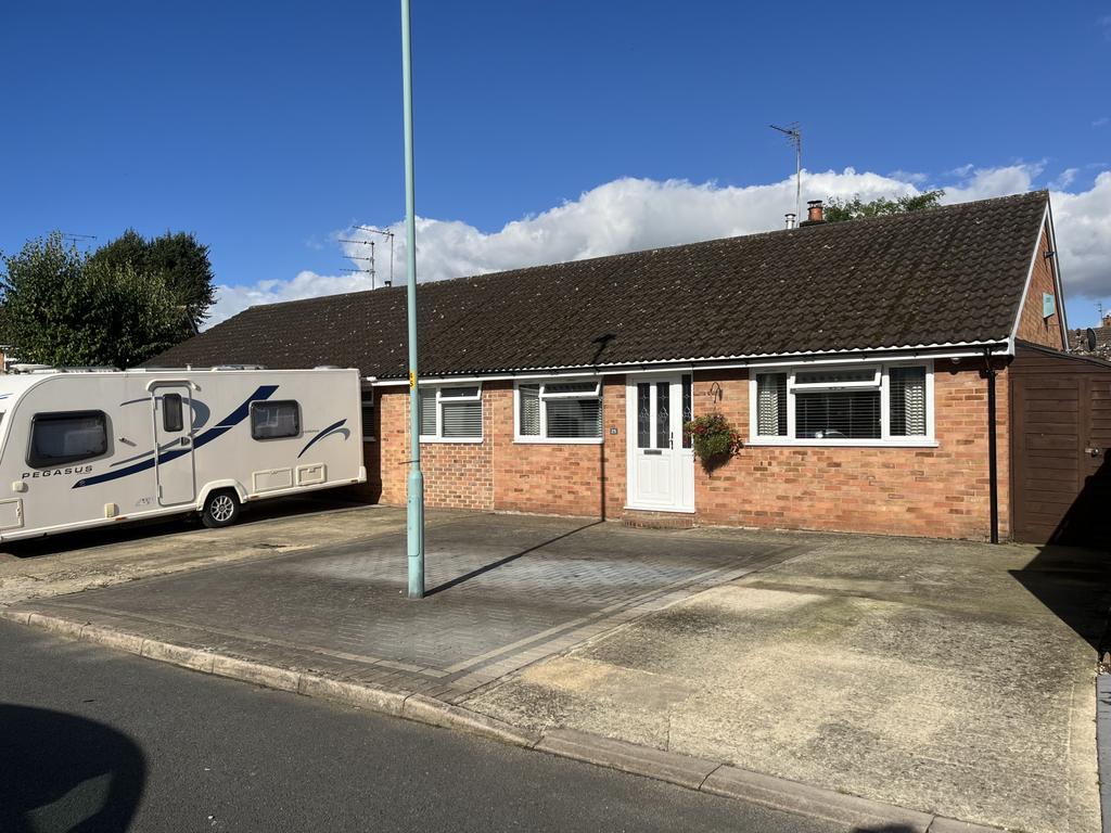 3 Bedroom Semi Detached Bungalow for Sale