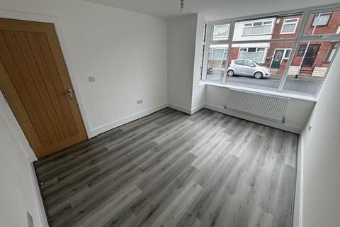 4 bedroom terraced house to rent, Ashby Terrace, Leeds LS13