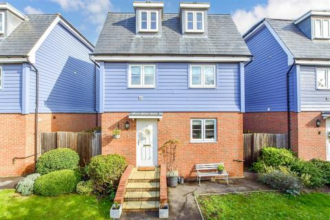 4 bedroom detached house for sale, Carmelite Road, Aylesford, Kent