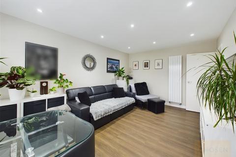 63 Brookfield Lane, Churchdown, Gloucester, GL3 2PR