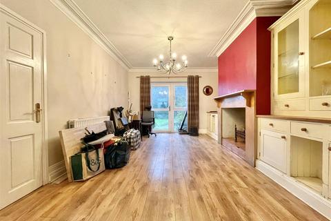 5 bedroom farm house for sale, Jackson Hill, Bradford BD13