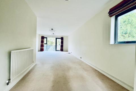 2 bedroom apartment to rent, Hawthorne Gardens, Birmingham B13