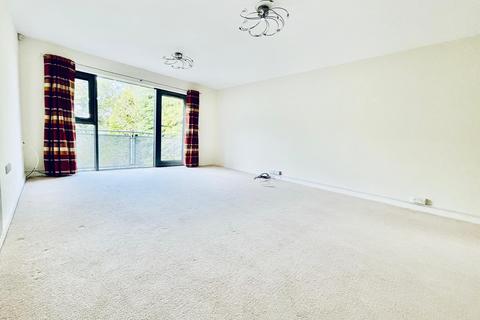 2 bedroom apartment to rent, Hawthorne Gardens, Birmingham B13