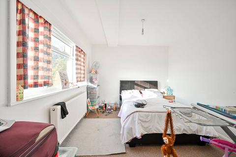 2 bedroom flat for sale, Kingston Road, New Malden, KT3