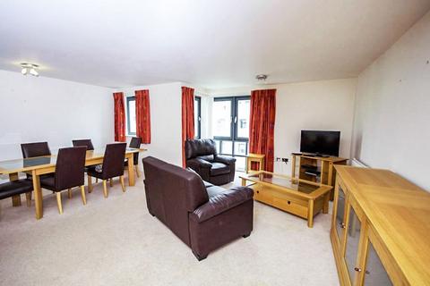 2 bedroom flat to rent, Imperial Lane GL50 1PR