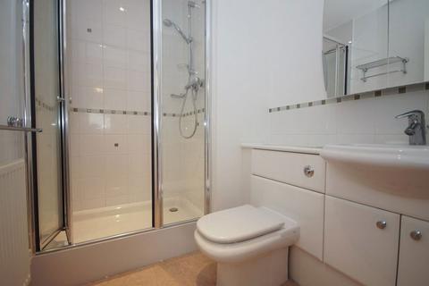 2 bedroom flat to rent, Imperial Lane GL50 1PR