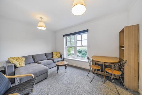 2 bedroom apartment to rent, Cavendish Road London NW6