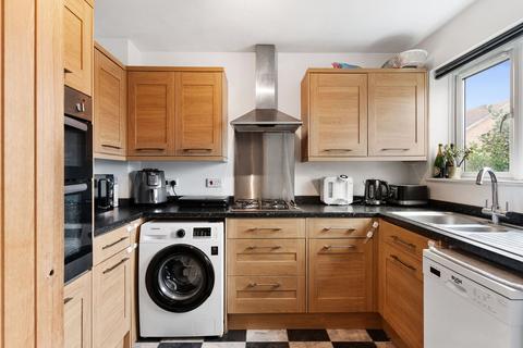 73 Cotswold Way, Worcester Park, KT4 8LN