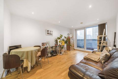 2 bedroom flat for sale, Wharfside Point, Docklands, London, E14