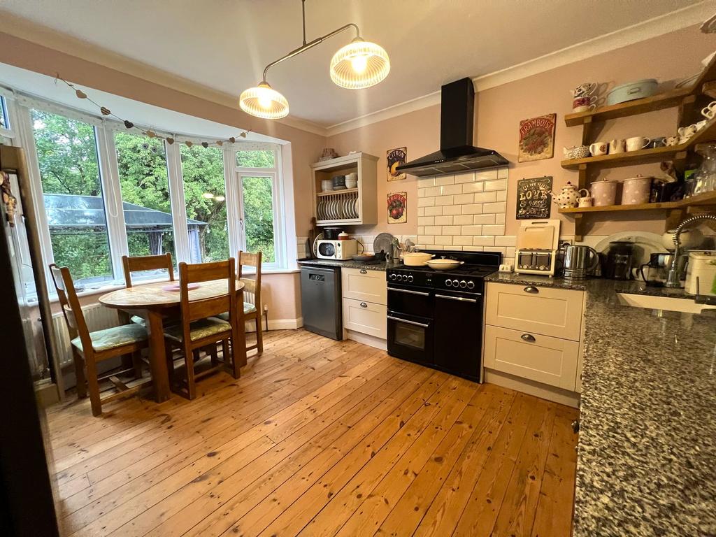 Open plan dining kitchen